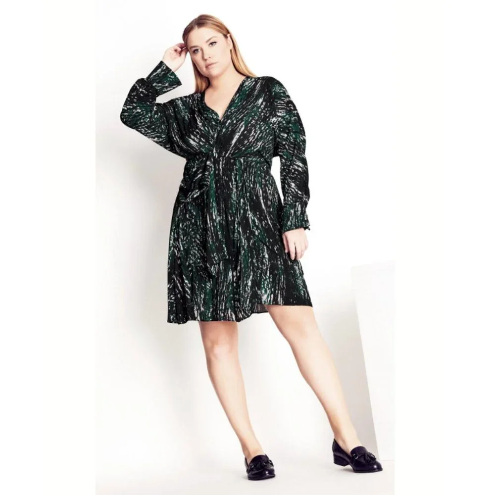 NWT City Chic Refinity Twist Tracks Long Sleeve Dress 22